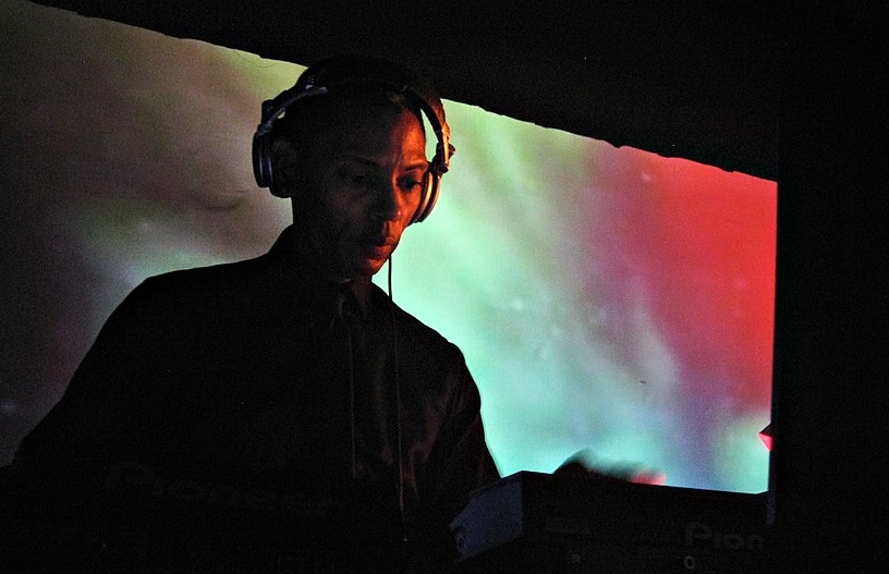 Jeff Mills performing in 2010